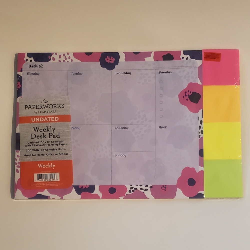 Message Board With Letters, Bonus Weekly Desk Pad & Post Its - Picture 11 of 12